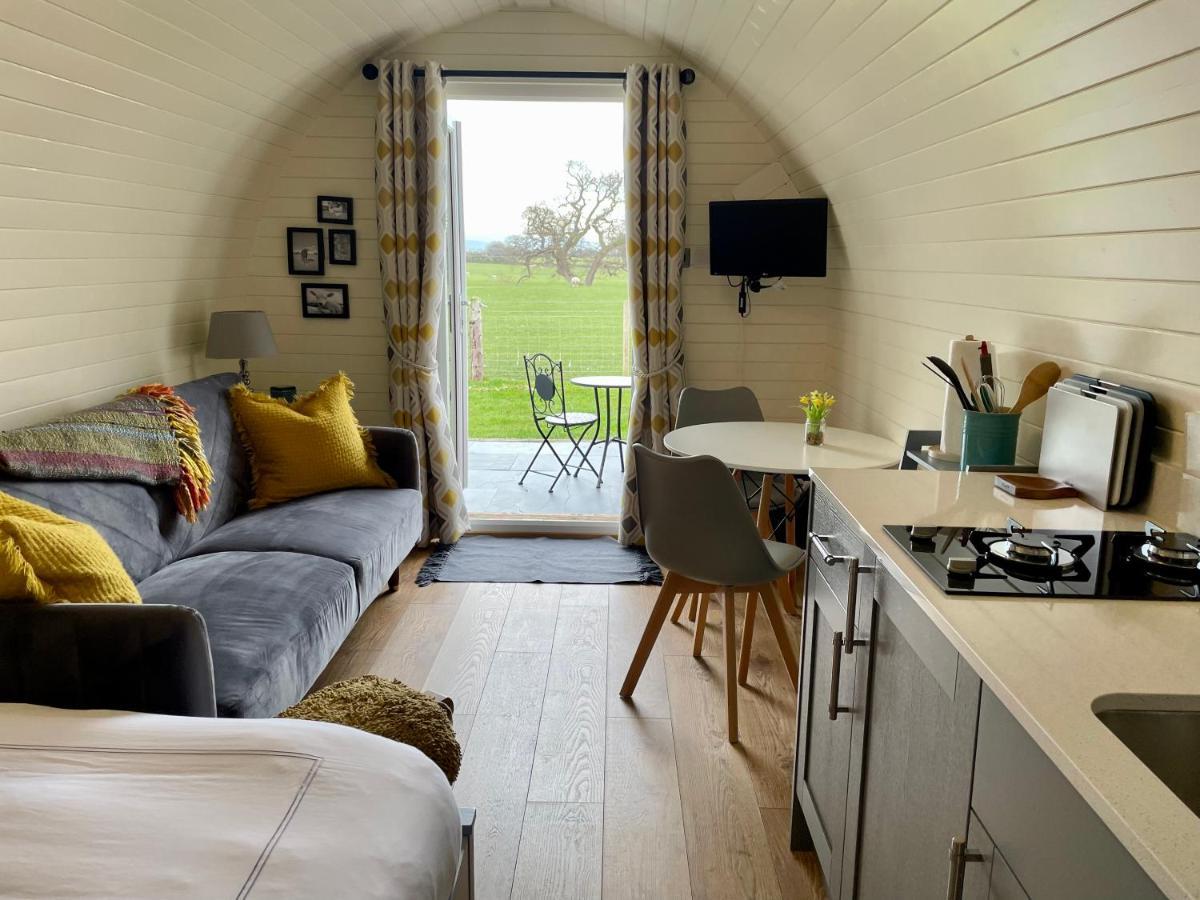 ホテル Abbey Farm Luxury Glamping Rhuddlan エクステリア 写真